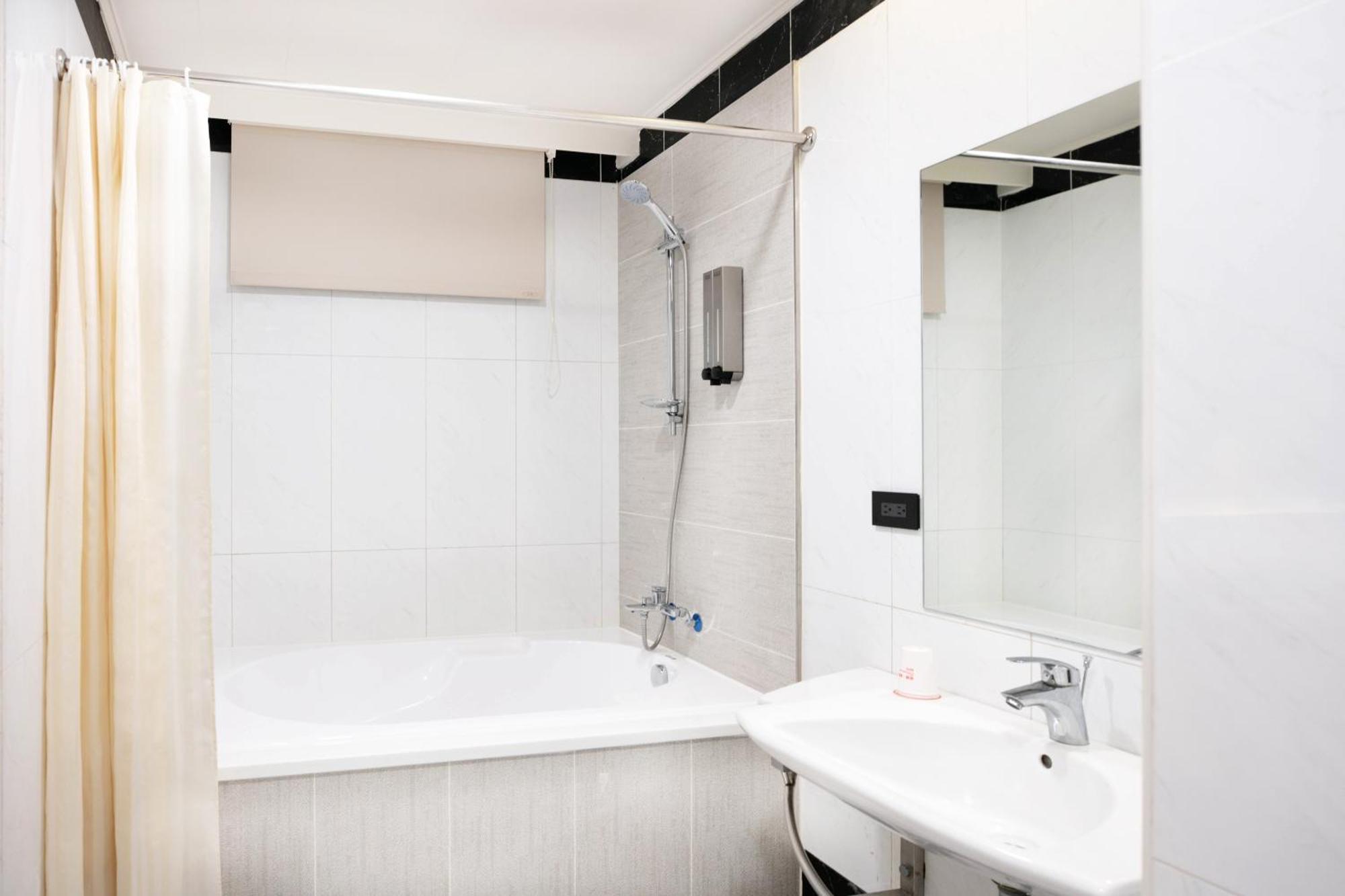 Deluxe Double Room without Parking