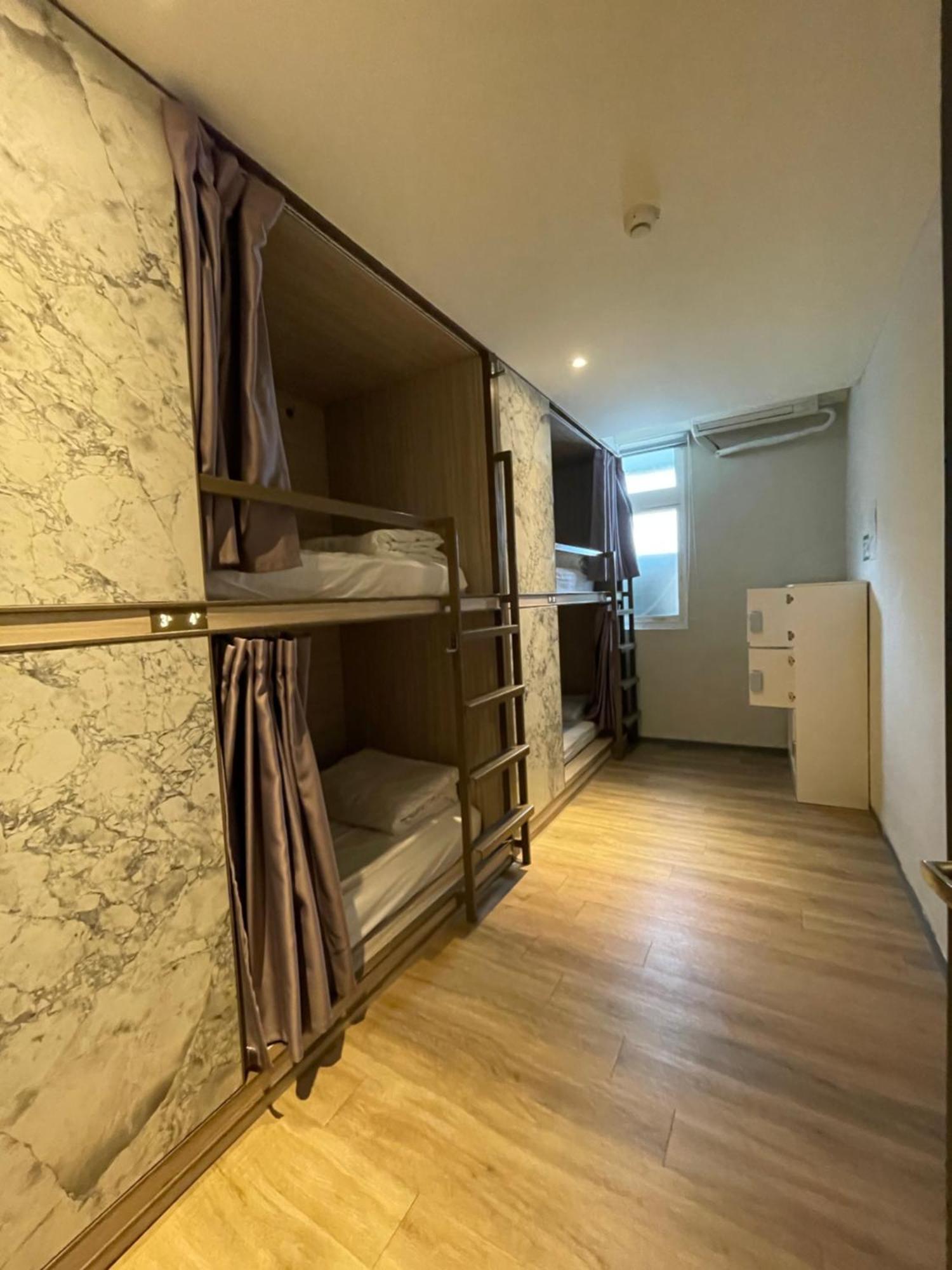 Bunk Bed Mixed Dormitory Room