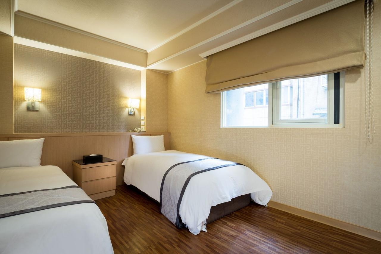 Chambre Affaires Lits Jumeaux