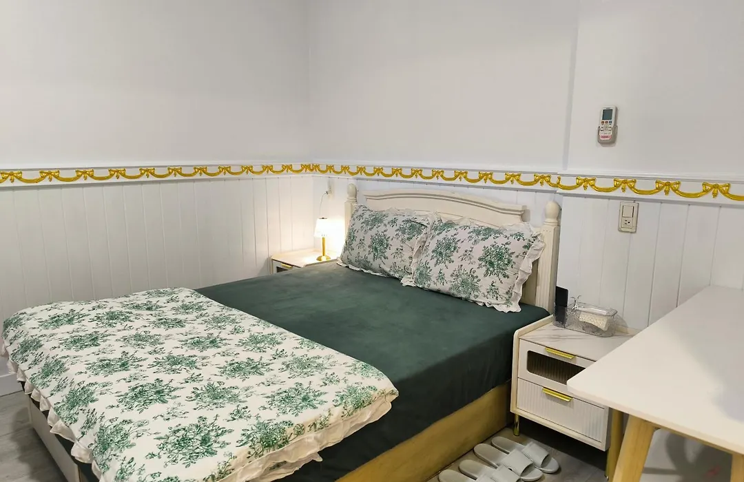 橙舍一館 Tw Hostel I-1
