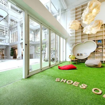 Owlstay Flip Flop Hostel - Garden-3