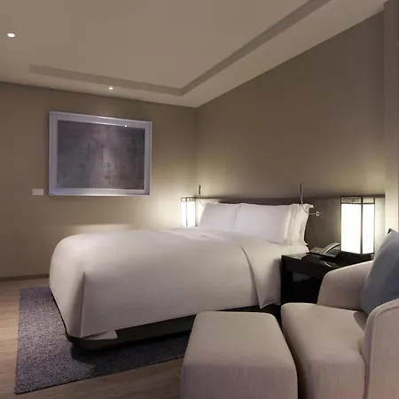 Humble House Taipei, Curio Collection By Hilton-2