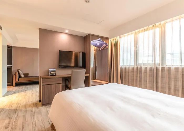 Guide Hotel Taipei Fuxing North Mit Golfplatz